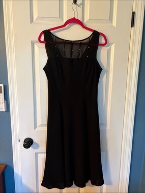 Elegant Black Sleeveless Mesh-Detail A-Line Dress